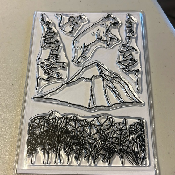 Stamps by the well mountain bears flowers - Picture 2 of 4